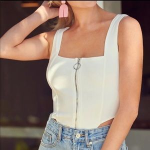 SHEIN - WHITE ZIPPER BODYSUIT - MEDIUM